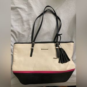 In great condition barley used!